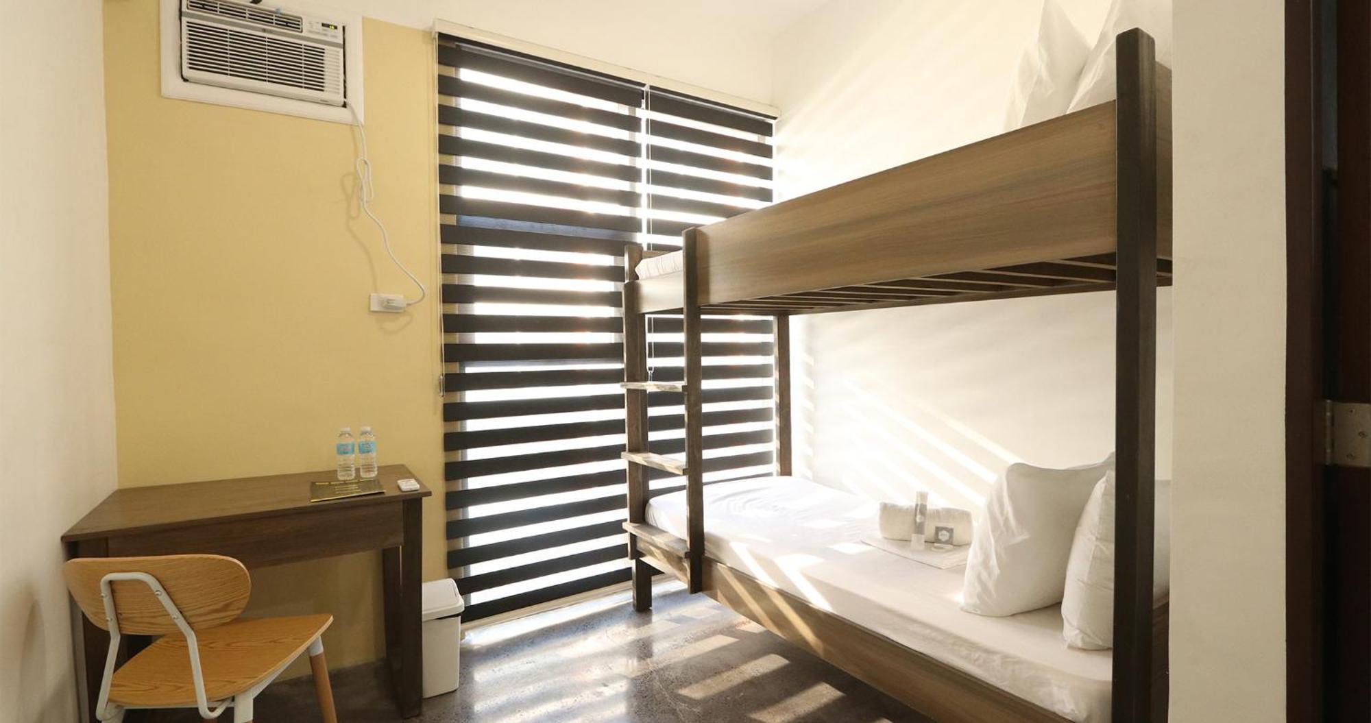 The Pad Coliving Hostel Cebu Exterior photo